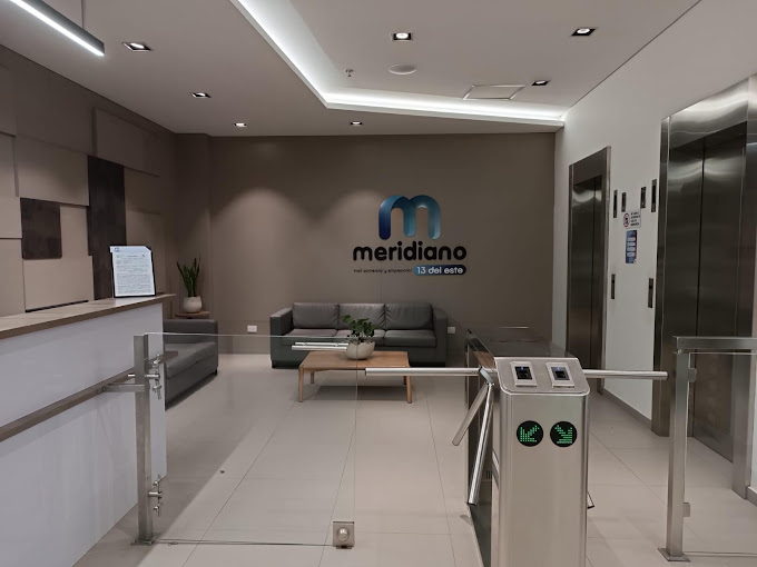 centro comercial meridiano 13 del este importadora igv oficina 326